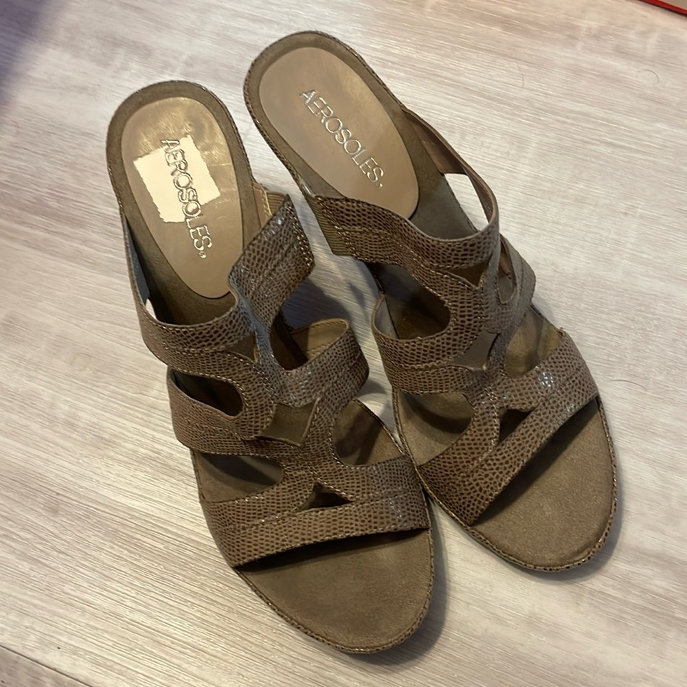 Areosoles high heel sandals size 91/2 grey. Looks like taupe grey.